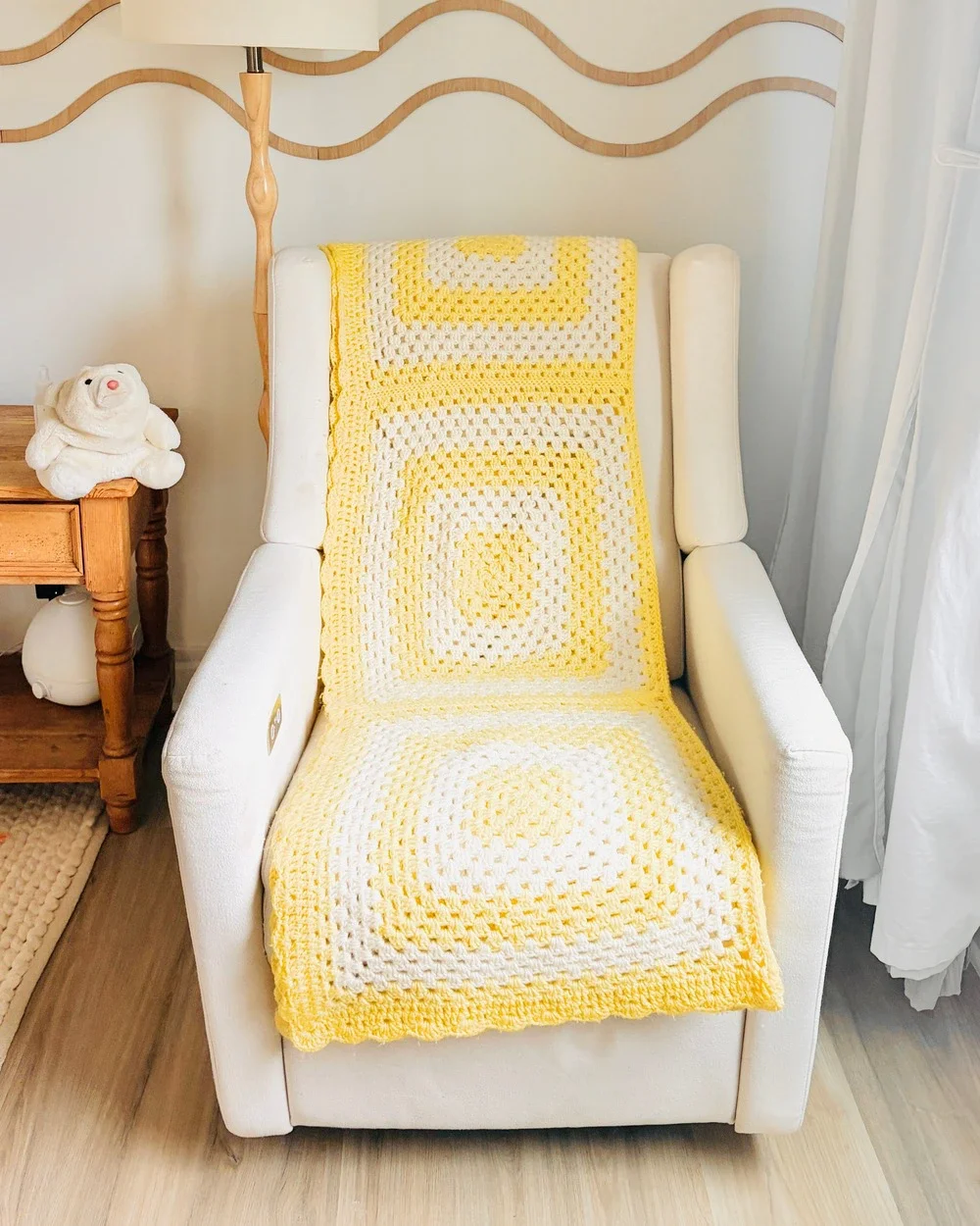 Vintage Granny Afghan Blanket Crochet Yellow & White 42